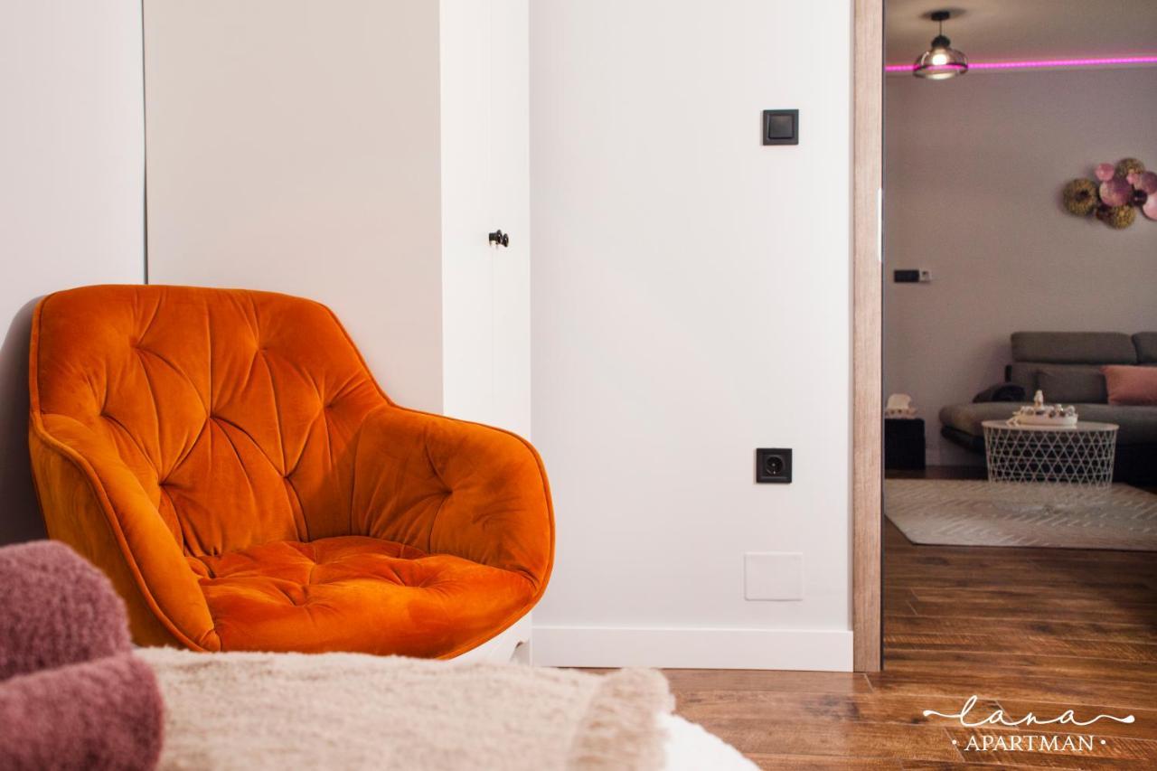 Lana Apartman Makó Buitenkant foto
